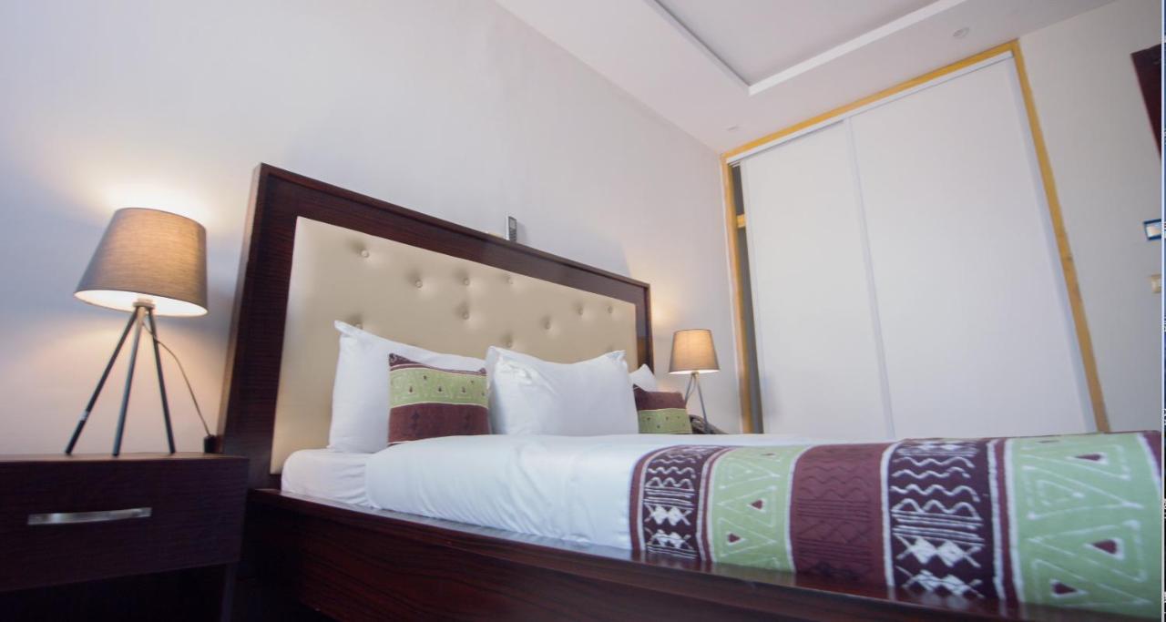 Hotel La Rose Blanche אבידג'אן מראה חיצוני תמונה