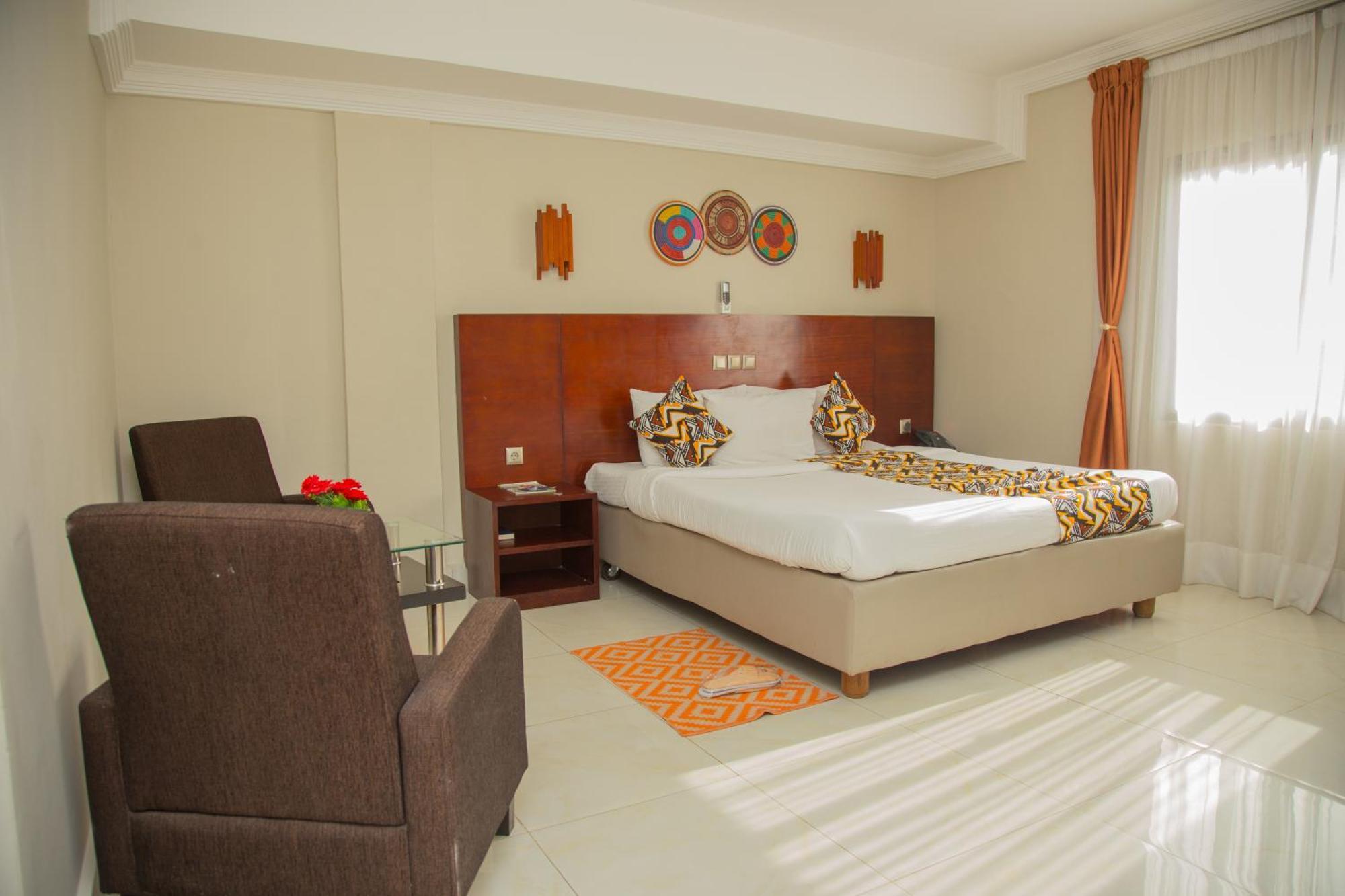 Hotel La Rose Blanche אבידג'אן מראה חיצוני תמונה