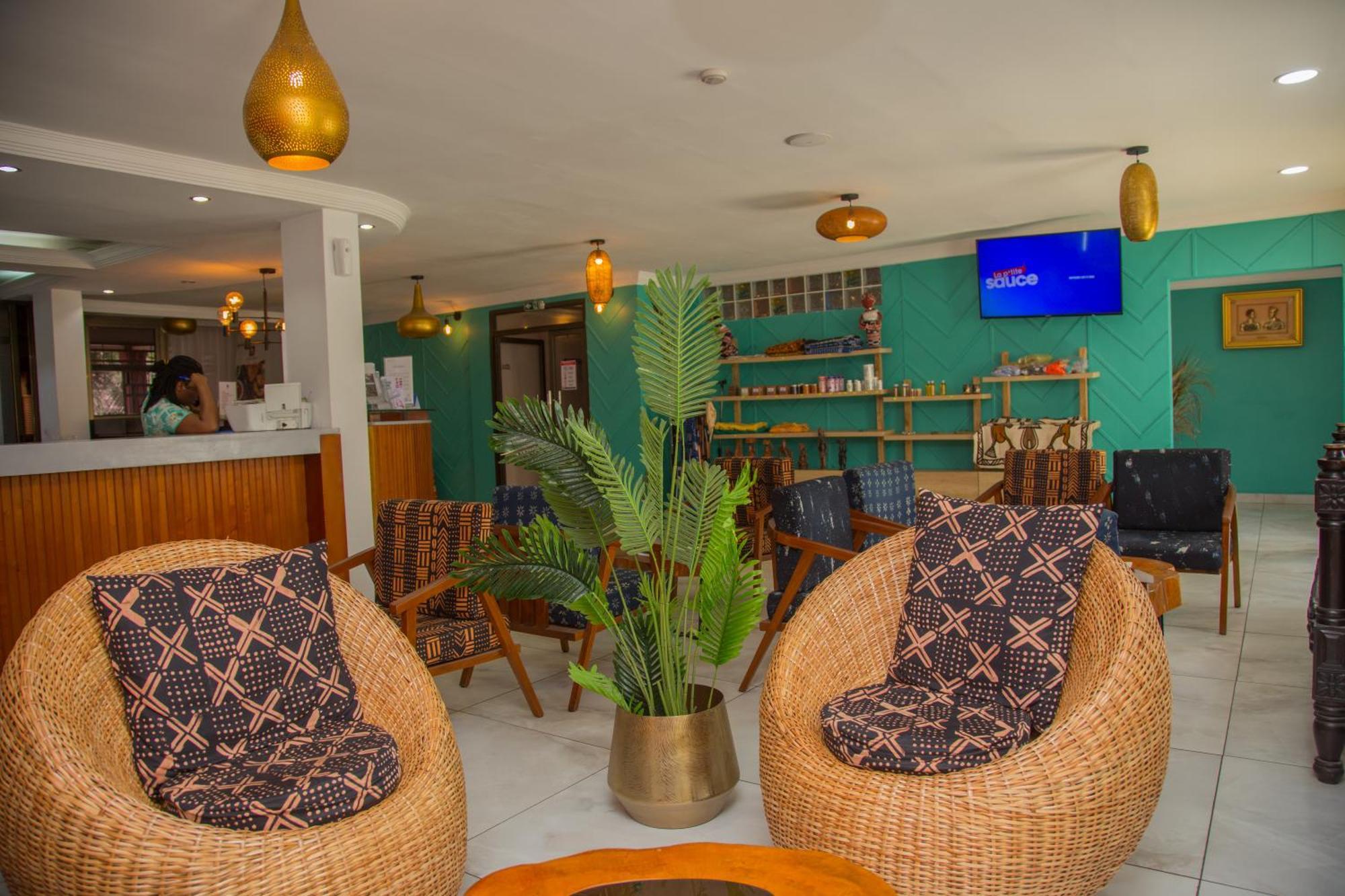 Hotel La Rose Blanche אבידג'אן מראה חיצוני תמונה