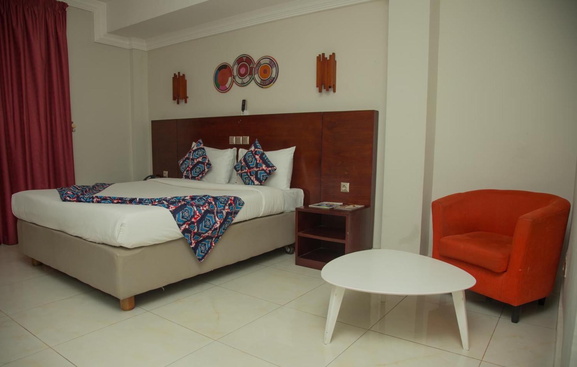Hotel La Rose Blanche אבידג'אן מראה חיצוני תמונה