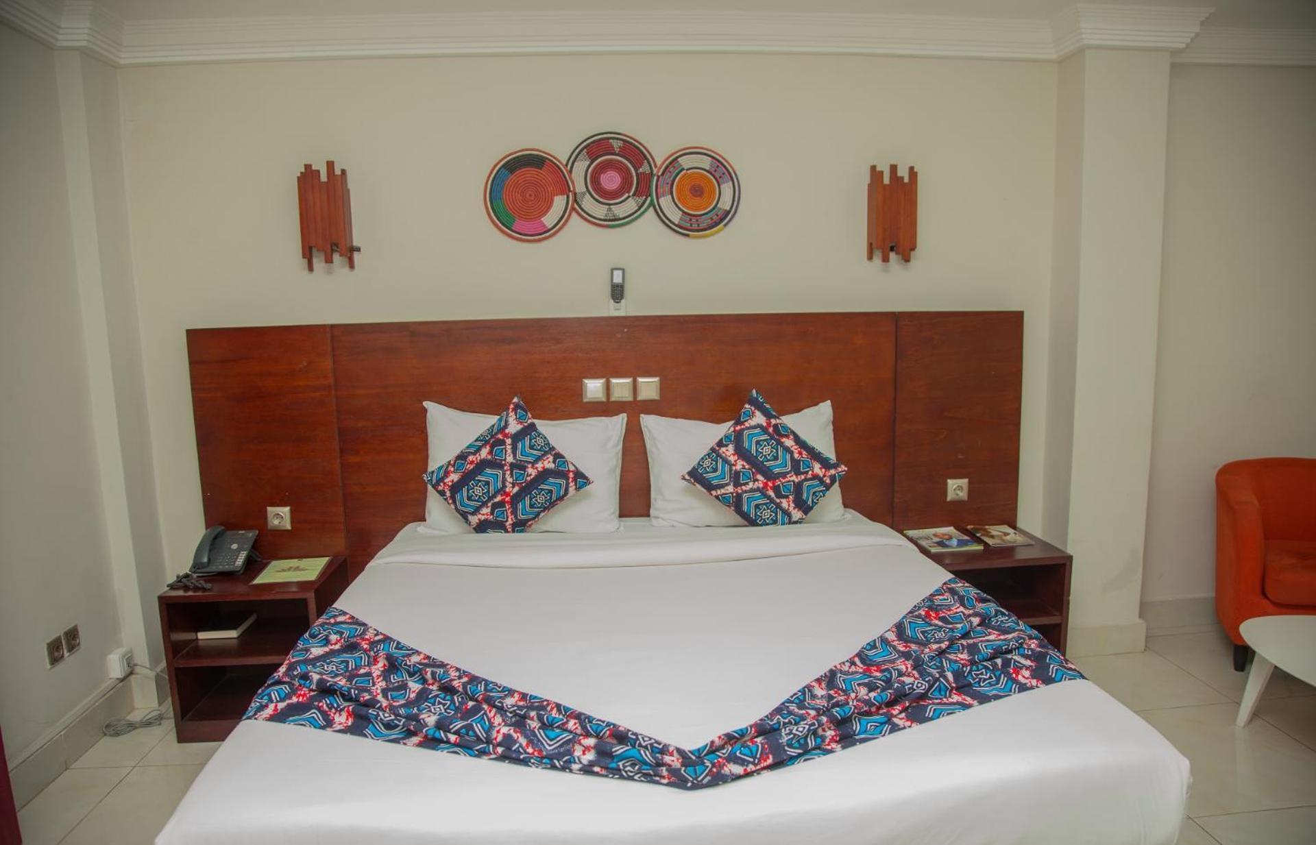 Hotel La Rose Blanche אבידג'אן מראה חיצוני תמונה