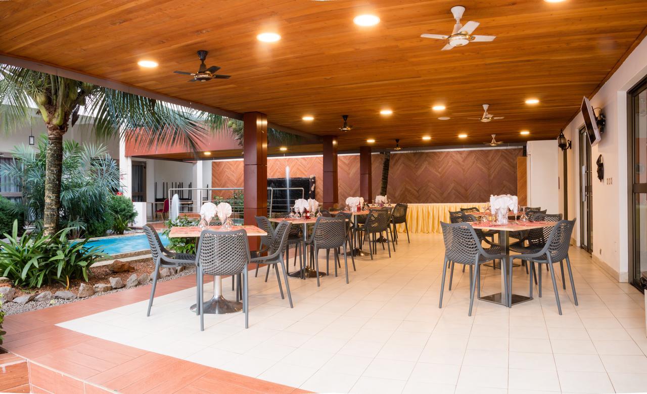 Hotel La Rose Blanche אבידג'אן מראה חיצוני תמונה